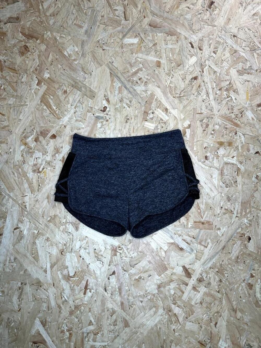 Ready To Go Womens Gray Heather Knit Activewear Shorts Size M Mesh Side Straps